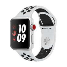 Apple Watch Nike+ - Silver Aluminum Case with Pure Platinum/Black Nike Sport Band